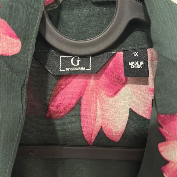 G by Giuliana Printed Ruffle Pocket Button Up - Picture 2 of 6